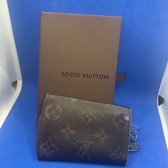 ❤️ 💜 🤎 Louis Vuitton Monogram signature design LV Logo 6 key holder - Picture 2 of 10